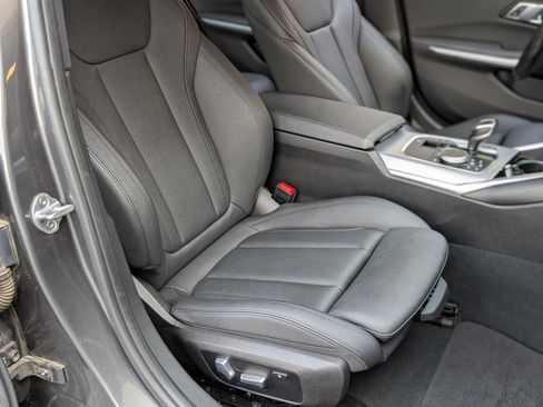 Used 2020 BMW 330i Sedan w/ Driving Assistance Package image 19