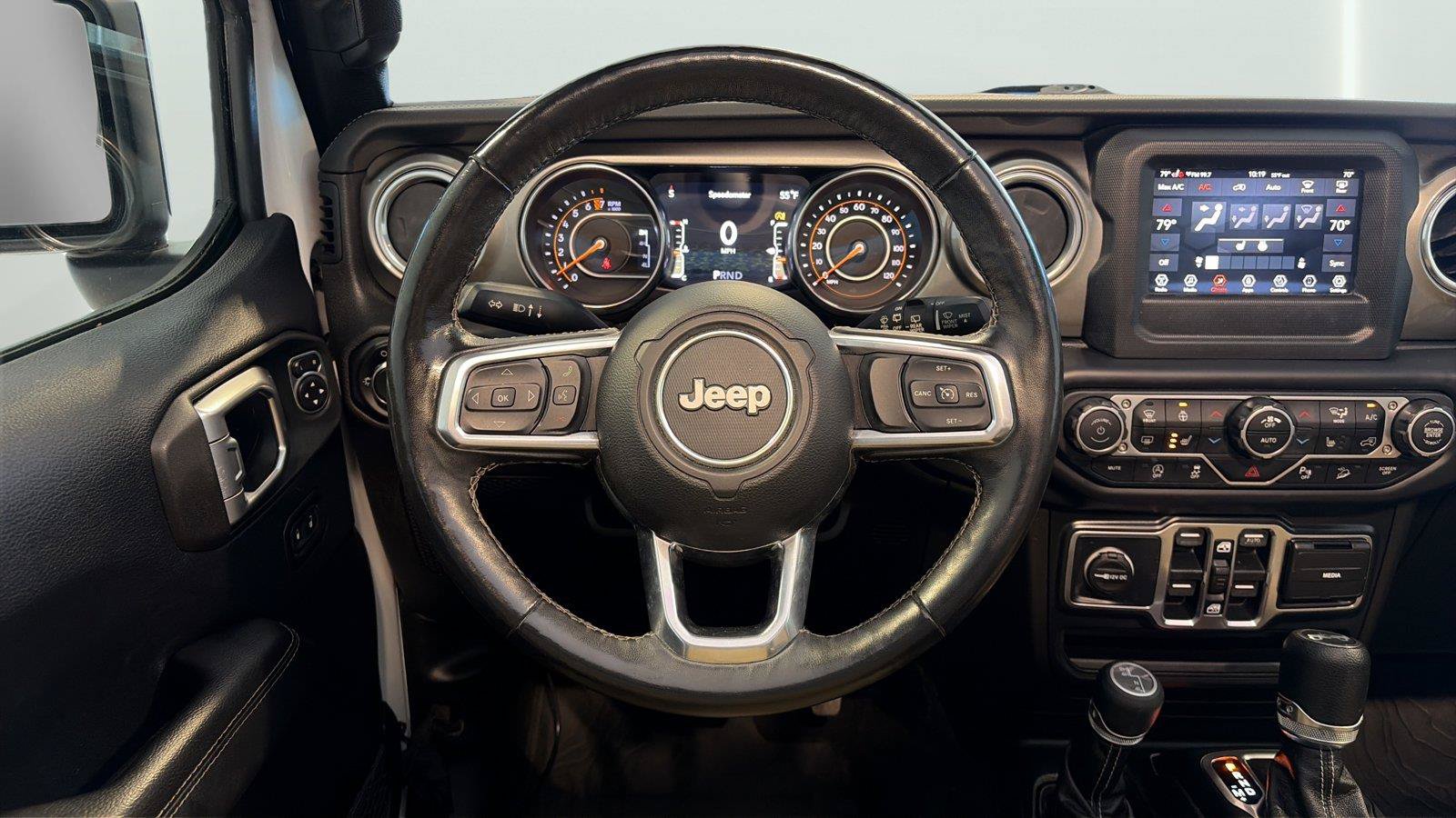 Used 2019 Jeep Wrangler Unlimited Sahara w/ Safety Group AWD/4WD image 12