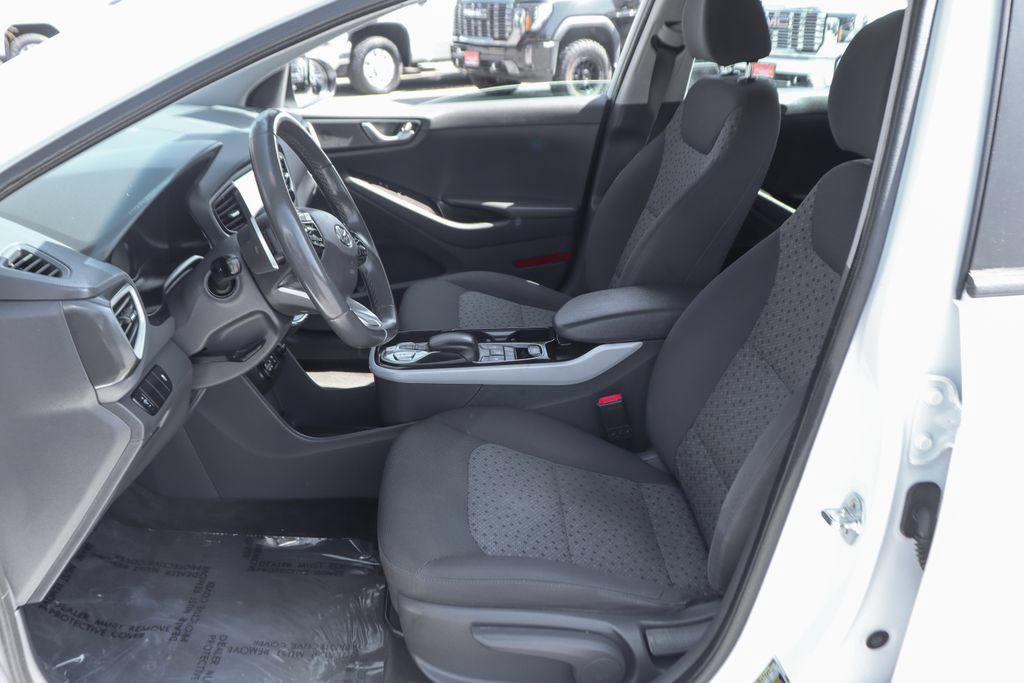 Used 2019 Hyundai Ioniq Electric FWD image 16