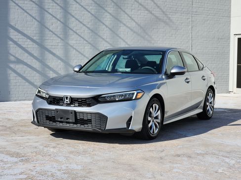 Used 2025 Honda Civic LX image 4