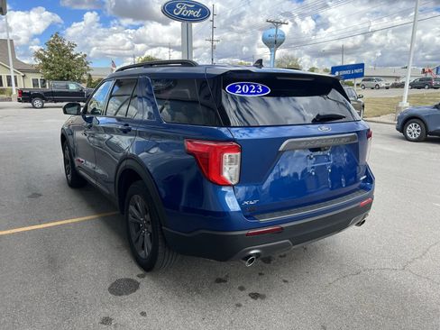 Used 2023 Ford Explorer XLT w/ Equipment Group 202A image 5
