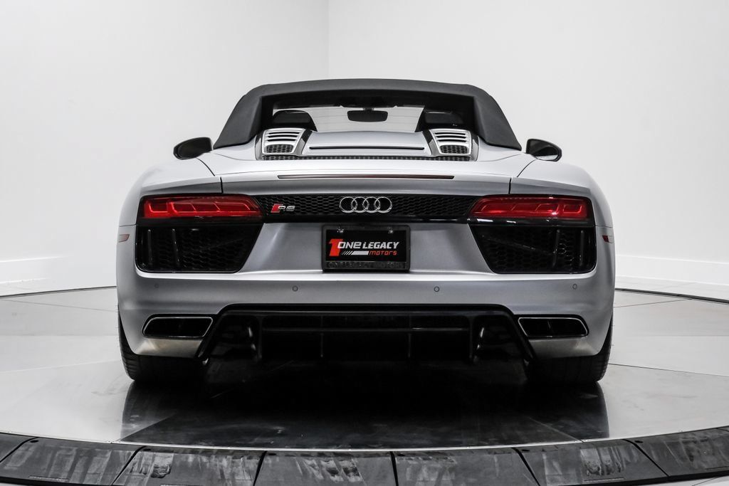 Used 2018 Audi R8 V10 AWD/4WD image 17