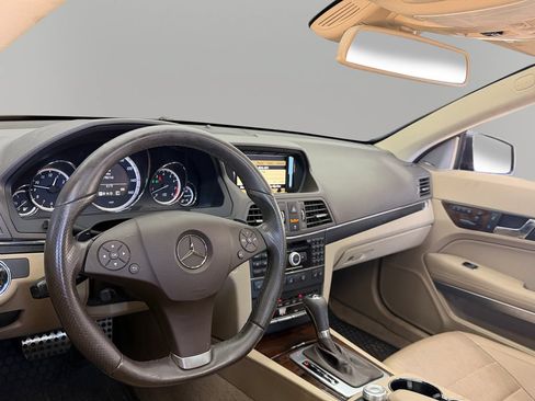 Used 2010 Mercedes-Benz E 550 Coupe image 15