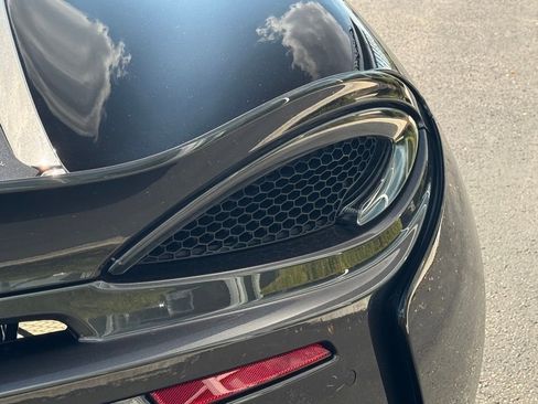 Used 2019 McLaren 570S Base image 27