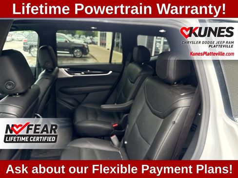 Used 2021 Cadillac XT6 Premium Luxury AWD/4WD image 27