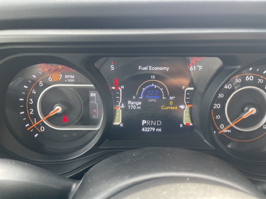 Used 2024 Jeep Wrangler Unlimited Rubicon AWD/4WD image 17