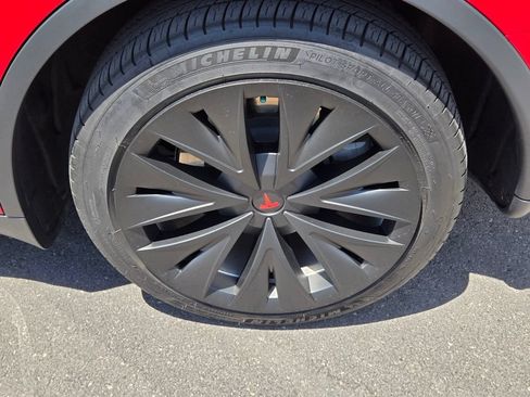 Used 2022 Tesla Model Y Long Range AWD/4WD image 5