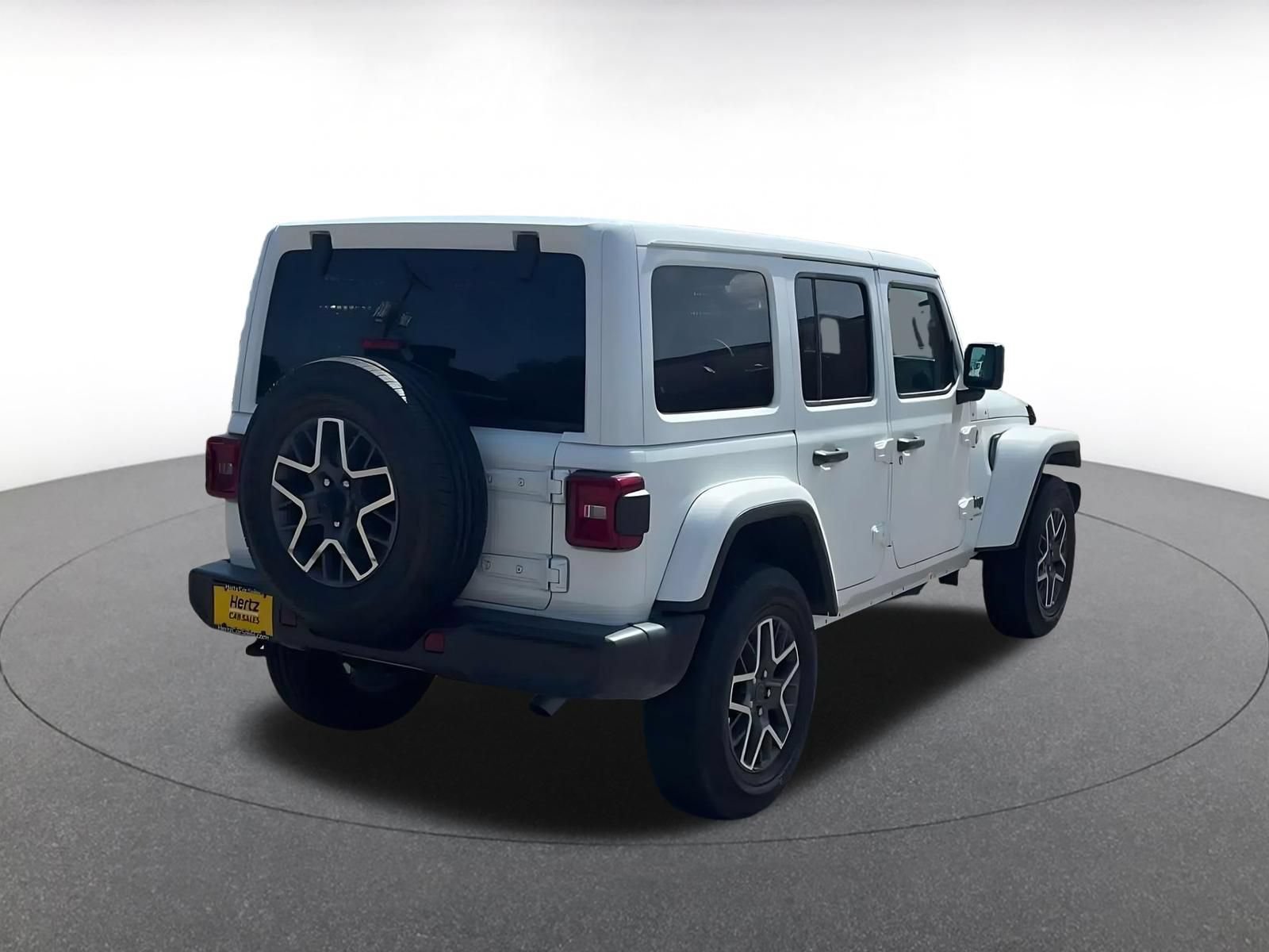 Used 2025 Jeep Wrangler Unlimited Sahara AWD/4WD image 13