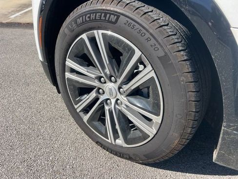 Used 2024 Cadillac Lyriq Luxury image 9