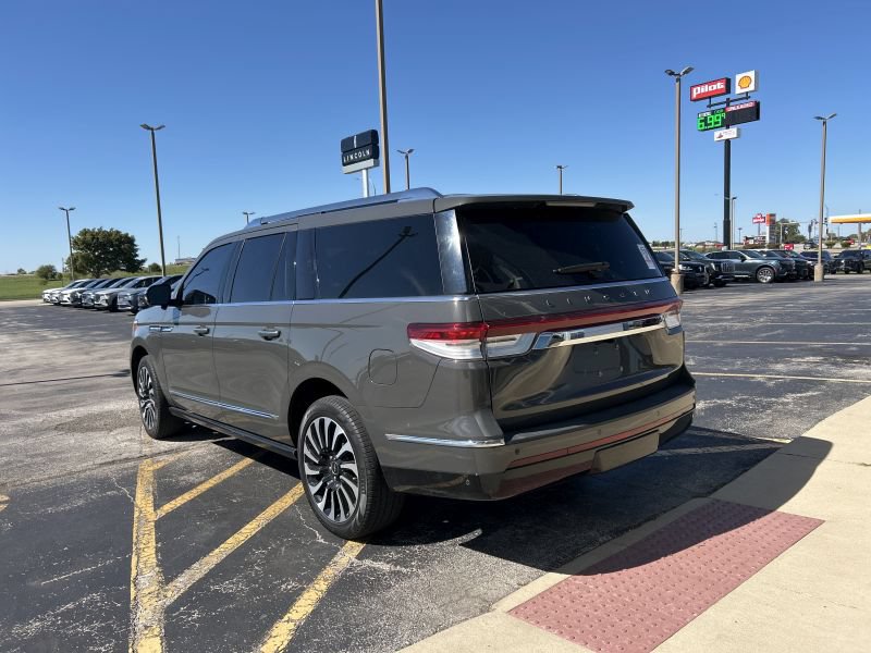 Used 2022 Lincoln Navigator L Black Label AWD/4WD image 3