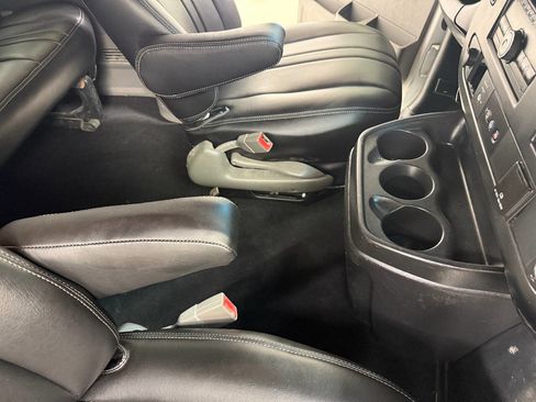 Used 2016 Chevrolet Express 3500 LT w/ LT Preferred Equipment Group image 38