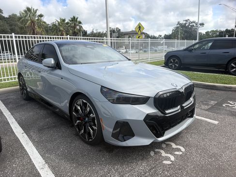 Certified 2024 BMW i5 eDrive40i w/ M Sport Package RWD image 1