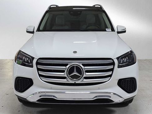 Used 2026 Mercedes-Benz GLS 450 4MATIC image 8