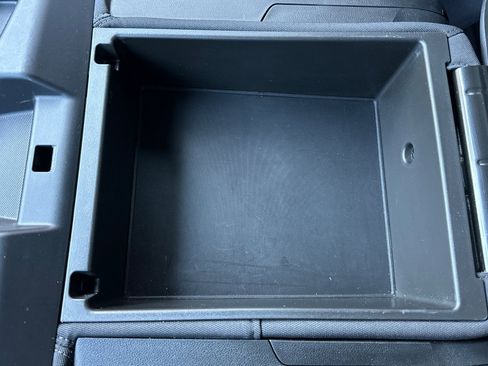 Used 2025 GMC Sierra 1500 Elevation image 32