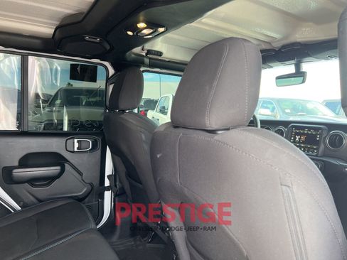 Used 2023 Jeep Wrangler Unlimited Rubicon 4xe AWD/4WD image 23