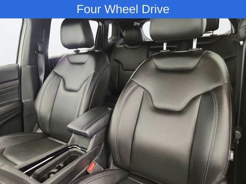 Used 2025 Jeep Compass Limited w/ High Altitude Package AWD/4WD image 10