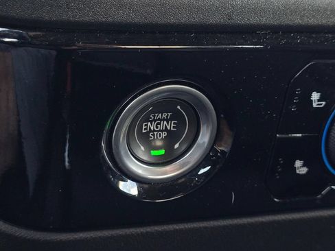 Used 2023 Chevrolet Silverado 1500 LT AWD/4WD image 25