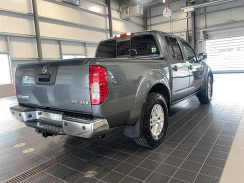 Used 2017 Nissan Frontier SV w/ SV Value Truck Package AWD/4WD image 16