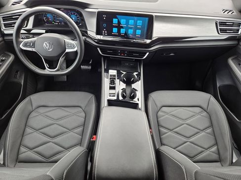 Used 2026 Volkswagen Atlas Cross Sport SE FWD image 5
