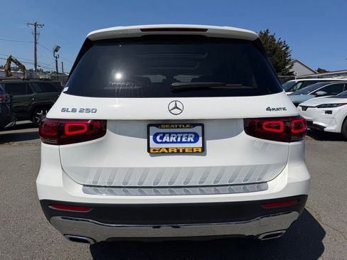 Used 2022 Mercedes-Benz GLB 250 4MATIC image 6