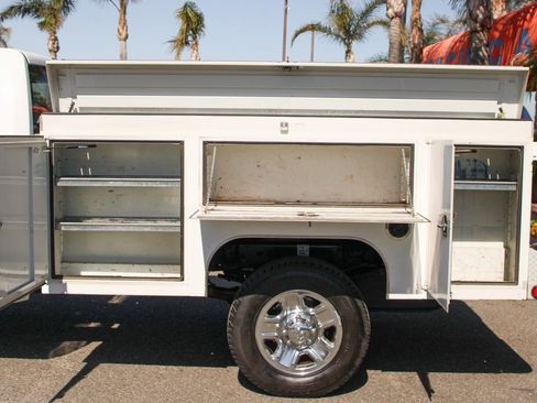 Used 2014 RAM 3500 Tradesman w/ Power & Remote Entry Group image 6