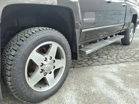 Used 2018 Chevrolet Silverado 2500 LTZ w/ Duramax Plus Package image 10