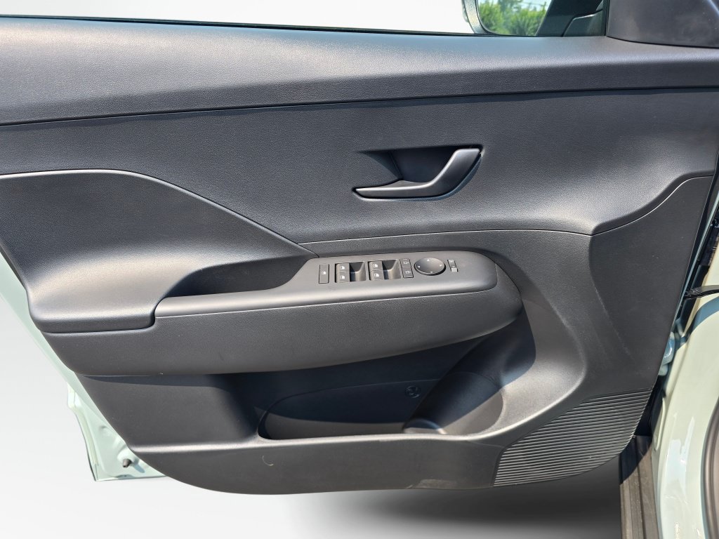 New 2027 Hyundai Kona SEL Sport AWD/4WD image 32
