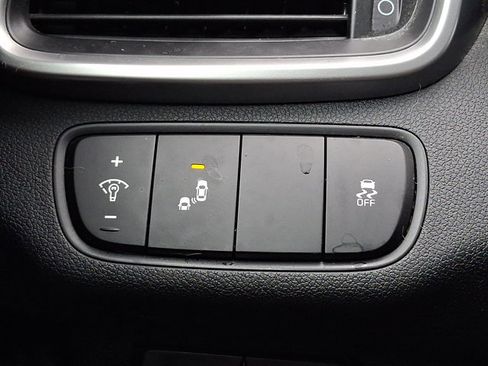 Used 2019 Kia Sorento AWD V6 image 22