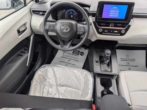 New 2026 Toyota Corolla Cross L image 24