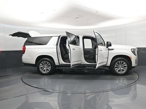 Used 2022 GMC Yukon XL Denali AWD/4WD image 60
