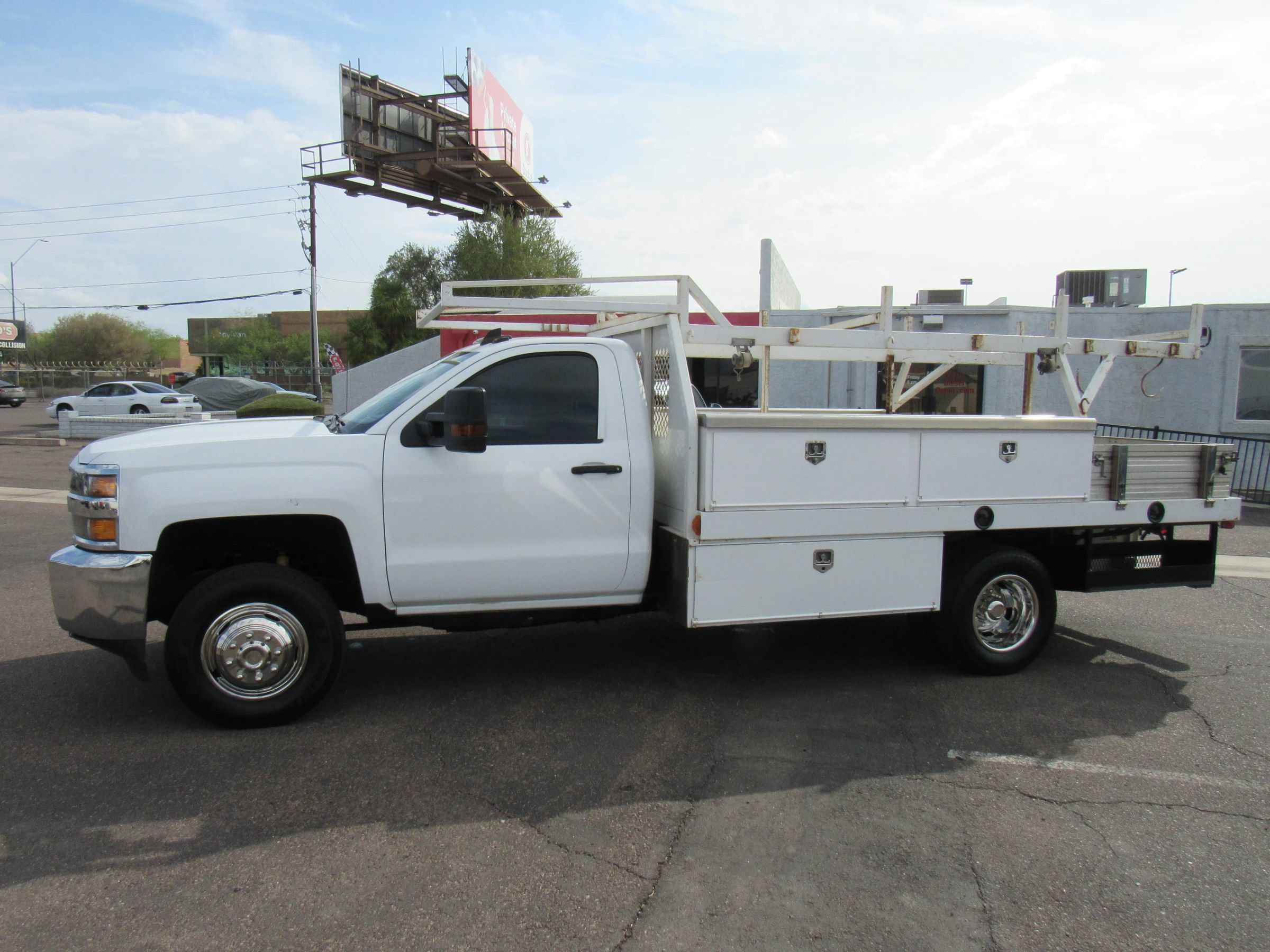 Used 2019 Chevrolet Silverado 3500 W/T w/ WT Convenience Package RWD image 2