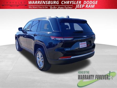 New 2026 Jeep Grand Cherokee Laredo image 6