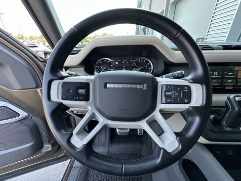 Certified 2023 Land Rover Defender 110 SE AWD/4WD image 19