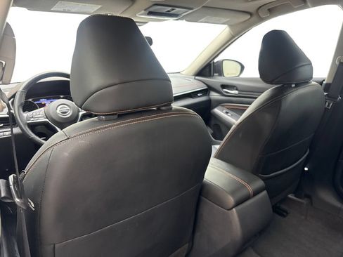 Used 2022 Nissan Altima 2.0 SR FWD image 35