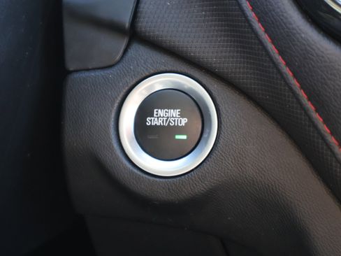 Used 2023 Chevrolet Equinox RS image 32