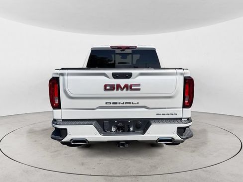 Used 2023 GMC Sierra 1500 Denali w/ Denali Reserve Package AWD/4WD image 6