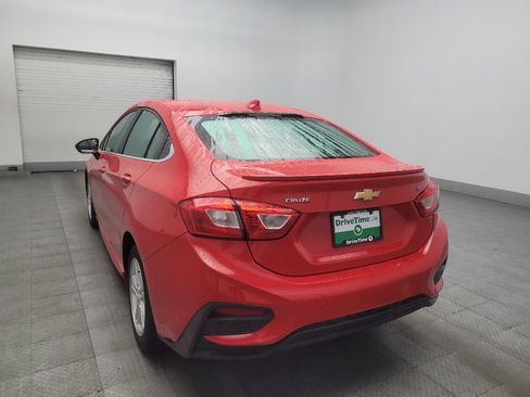 Used 2018 Chevrolet Cruze LT w/ Convenience Package FWD image 5