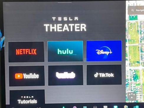 Used 2023 Tesla Model X image 36