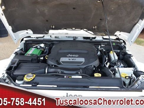 Used 2015 Jeep Wrangler Unlimited Sahara w/ Katzkin Premium Leather Group image 35