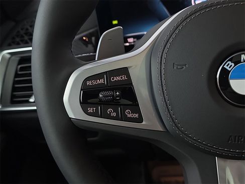 New 2026 BMW X5 xDrive40i w/ Executive Package image 17