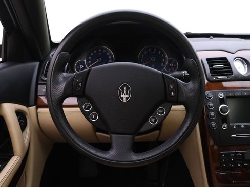Used 2010 Maserati Quattroporte image 18