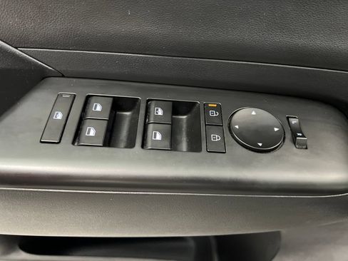 Used 2024 Hyundai Kona SEL FWD image 15