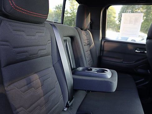 Used 2024 Nissan Frontier PRO-4X w/ Off-Road Protection Package image 20