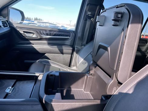 Used 2022 GMC Yukon XL Denali AWD/4WD image 21