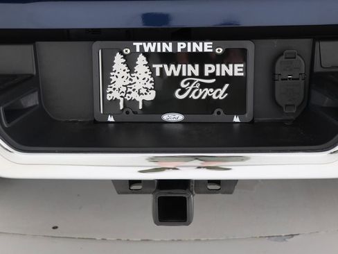 Used 2024 RAM 1500 Laramie AWD/4WD image 12