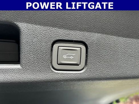 New 2026 Chevrolet Traverse LT w/ Midnight/Sport Edition FWD image 16