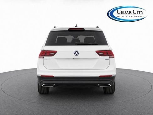 Used 2020 Volkswagen Tiguan SE w/ Panoramic Sunroof Package AWD/4WD image 7