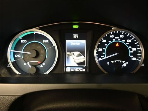 Used 2015 Toyota Camry LE image 6