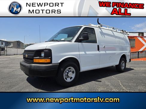 Used 2013 Chevrolet Express 2500 RWD image 1