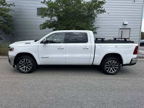 Used 2025 RAM 1500 Limited AWD/4WD image 2